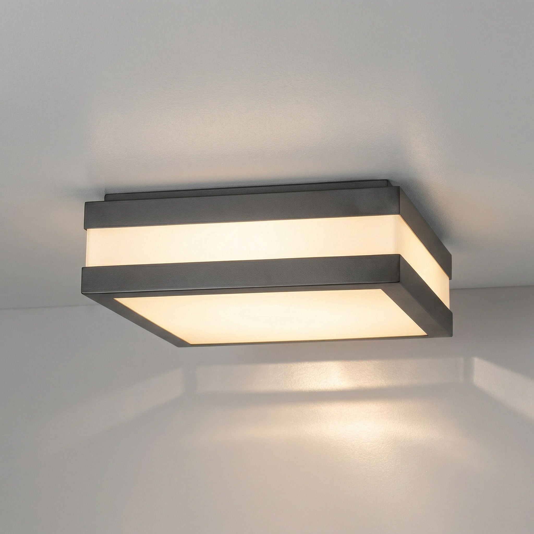 Lampa sufitowa zewnętrzna Stuttgart antracytowa 2xE27x11W wym:28,5x28,5x28,5cm IP44 Rabalux