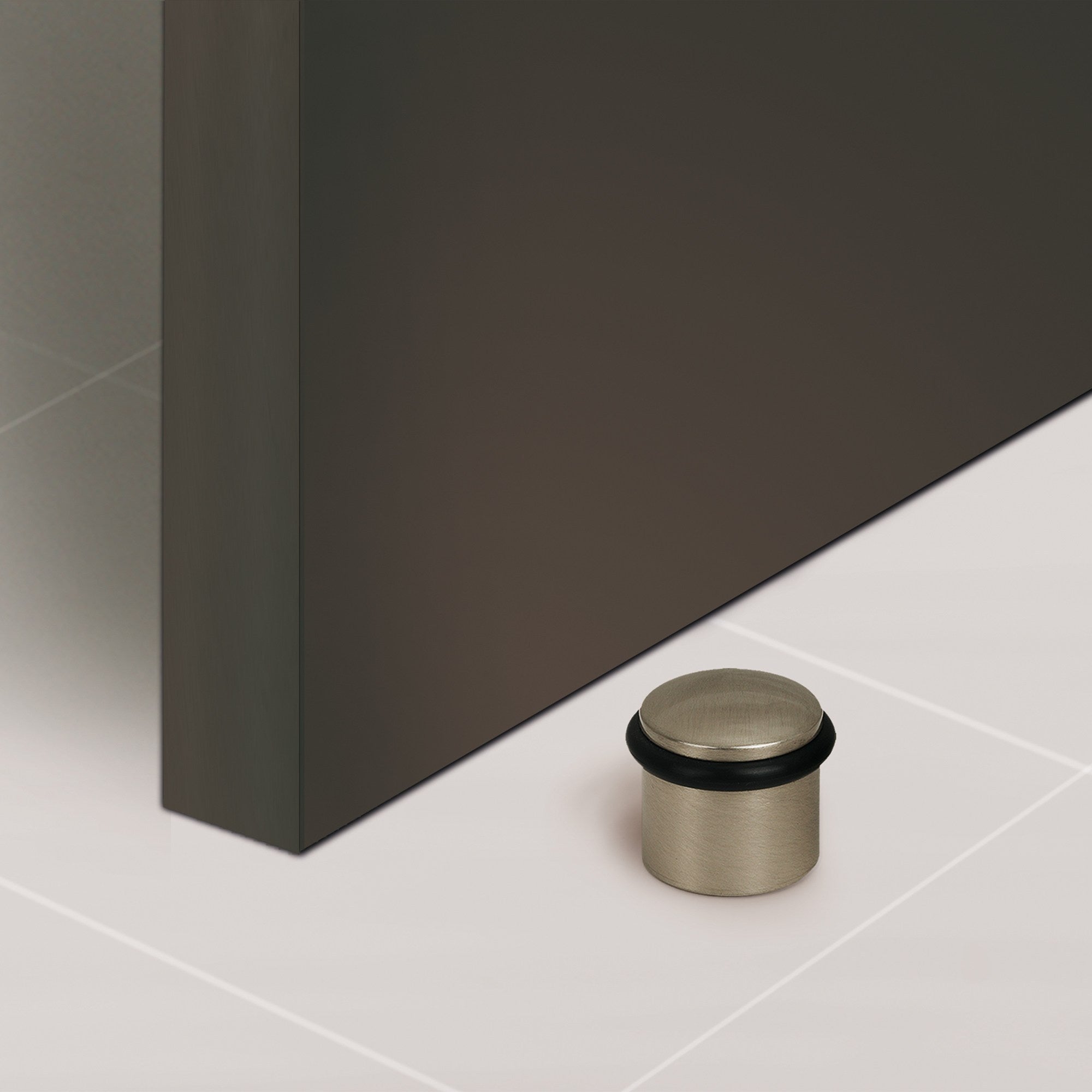 Bloc porte | Style fonctionnel | Protège les murs et les portes contre les impacts | Fabriqué en laiton | Finition aspect inox | Mesures 27*27*25mm | - 4
