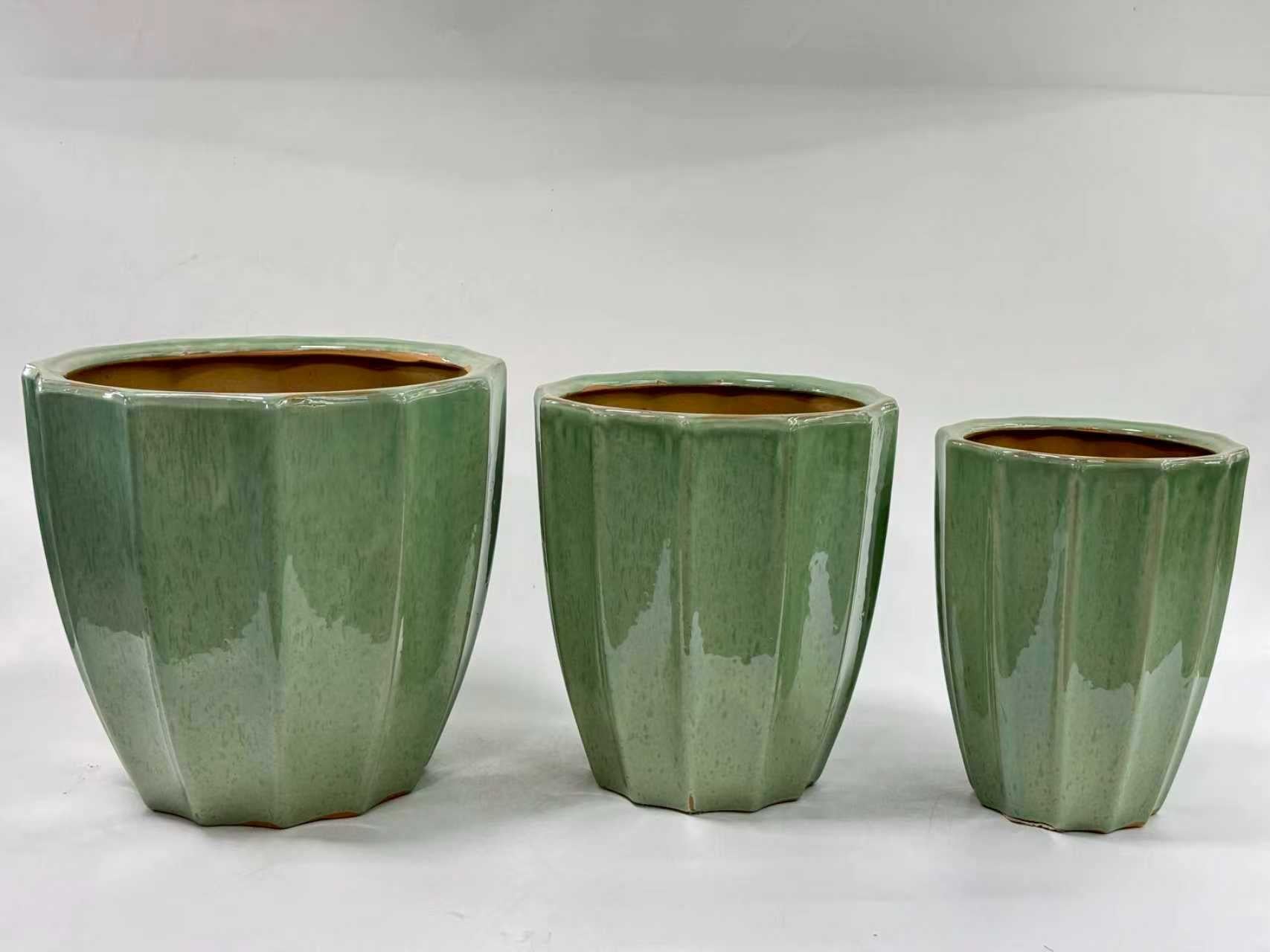 Osłonki ceramiczne ceramika Neva 41x41x37,5/32,5x32,5x35/26x26x32,5 zielony 3 szt.