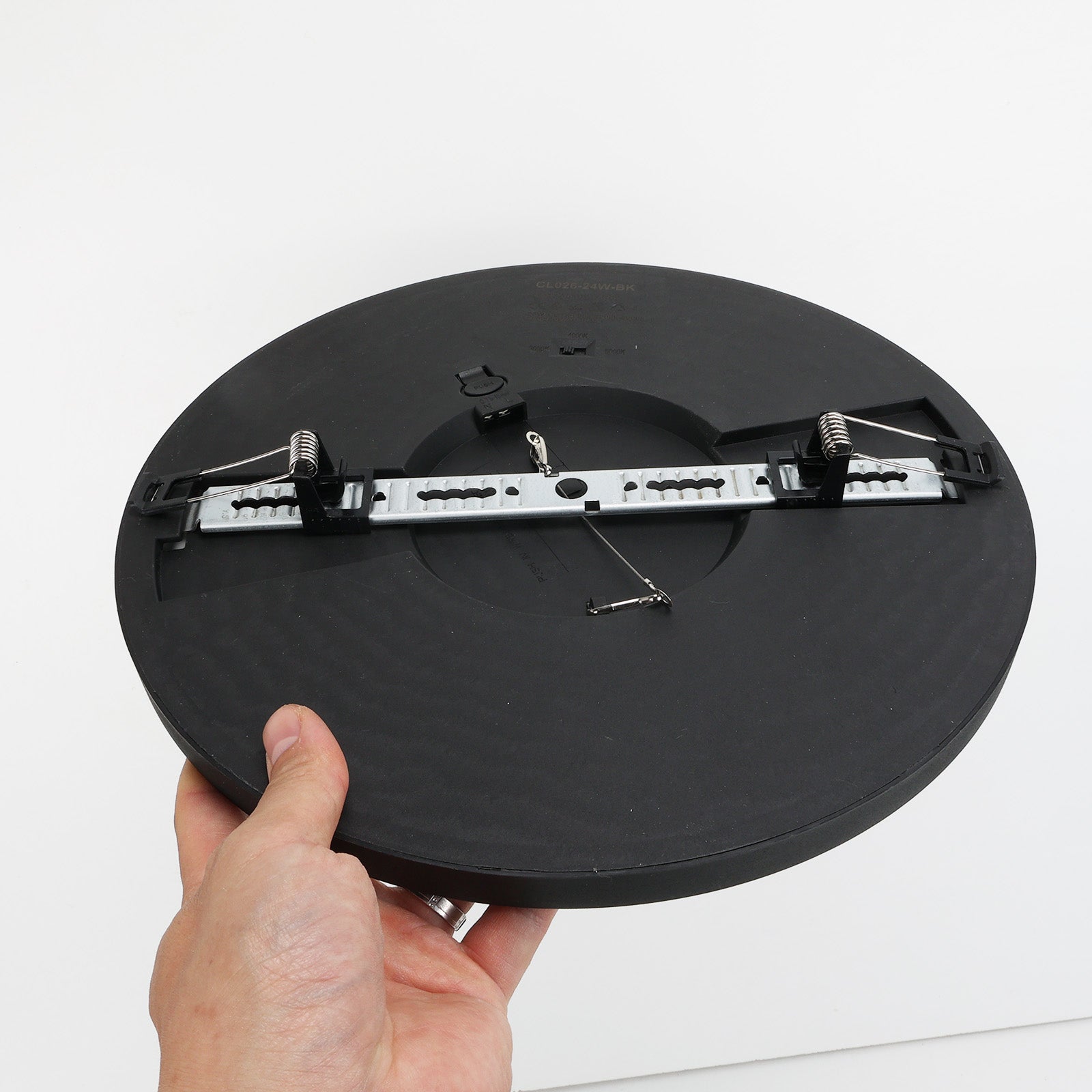 Plafón LED Circular Ø300 mm 24W IP44 empotrable/superficie negro, CCT 3000K-4000K-6000K, corte ajustable Ø65-270 mm, diseño ultrafino 17 mm. - 6