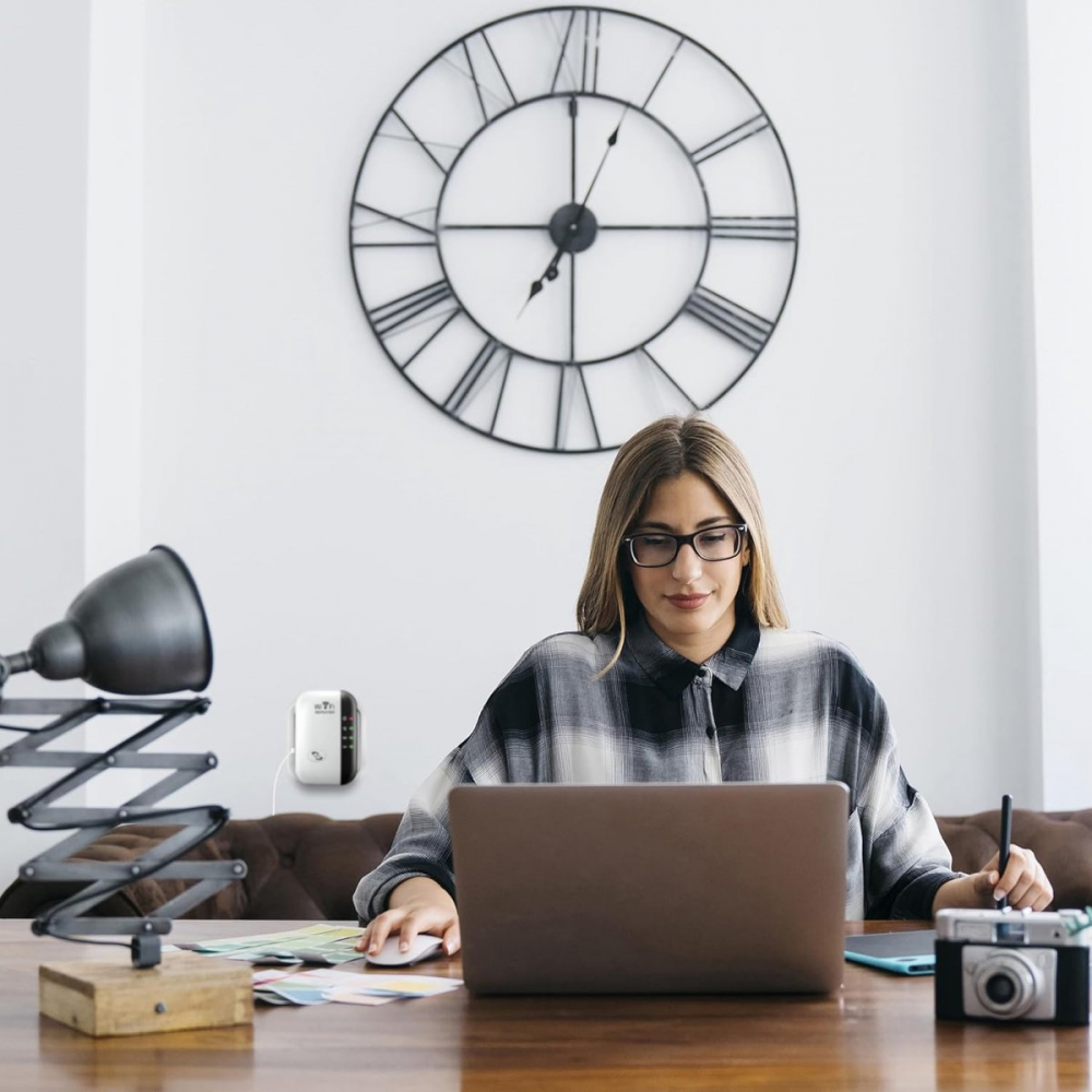 Prise d'amplification Wi-Fi - Répéteur Wi-Fi - Amplificateur - Extendeur Wi-Fi - 300 Mbps - Prise d'amplification Wi-Fi - Portée extra large - 9