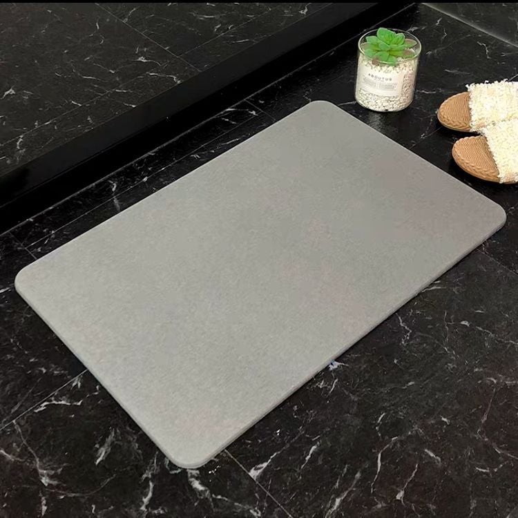 Mata podłogowa z ziemi okrzemkowej, materiał twardy, odpowiednia do łazienek i kuchni (szara, 39 x 60 x 0,9 cm)