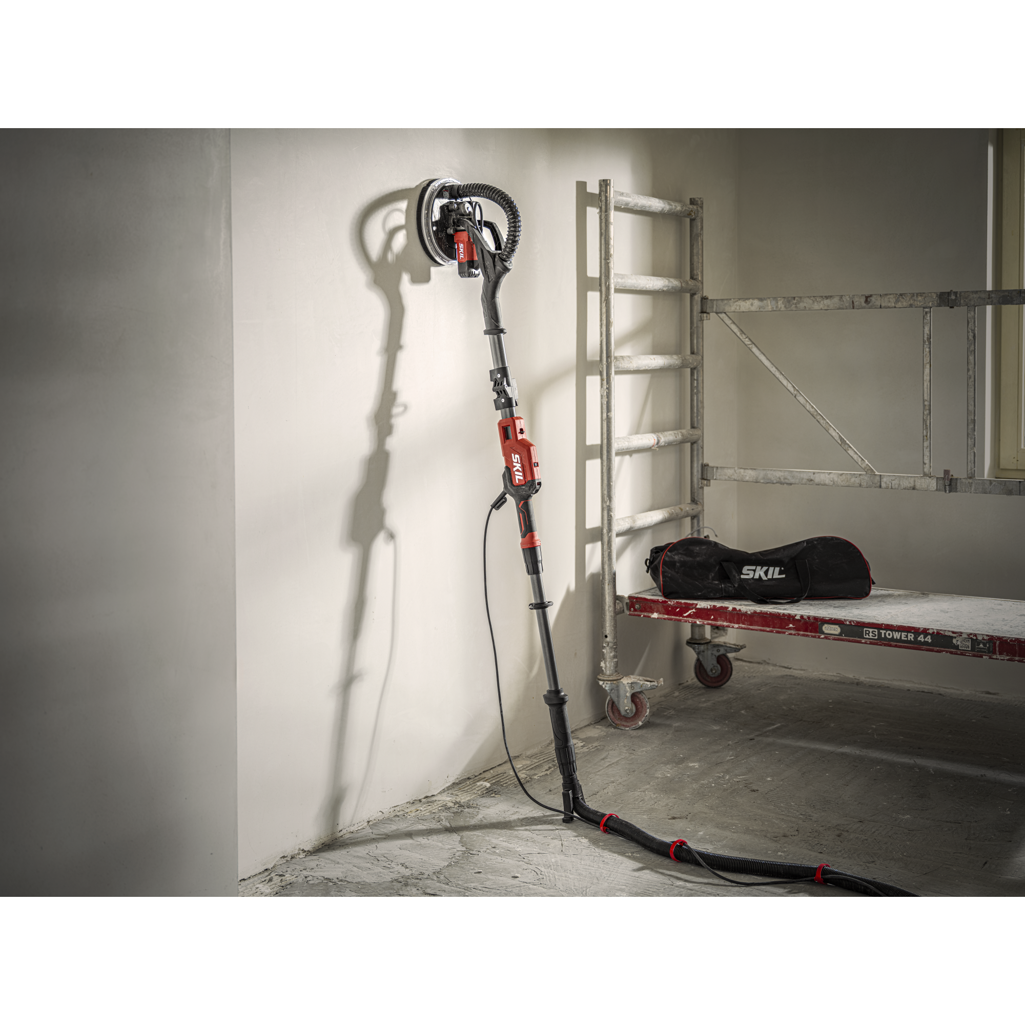 Ponceuse télescopique à plâtre SKIL 7521 DA, 750 W, Ø 225 mm, LED 360°, manche extensible 1,8 m - 9