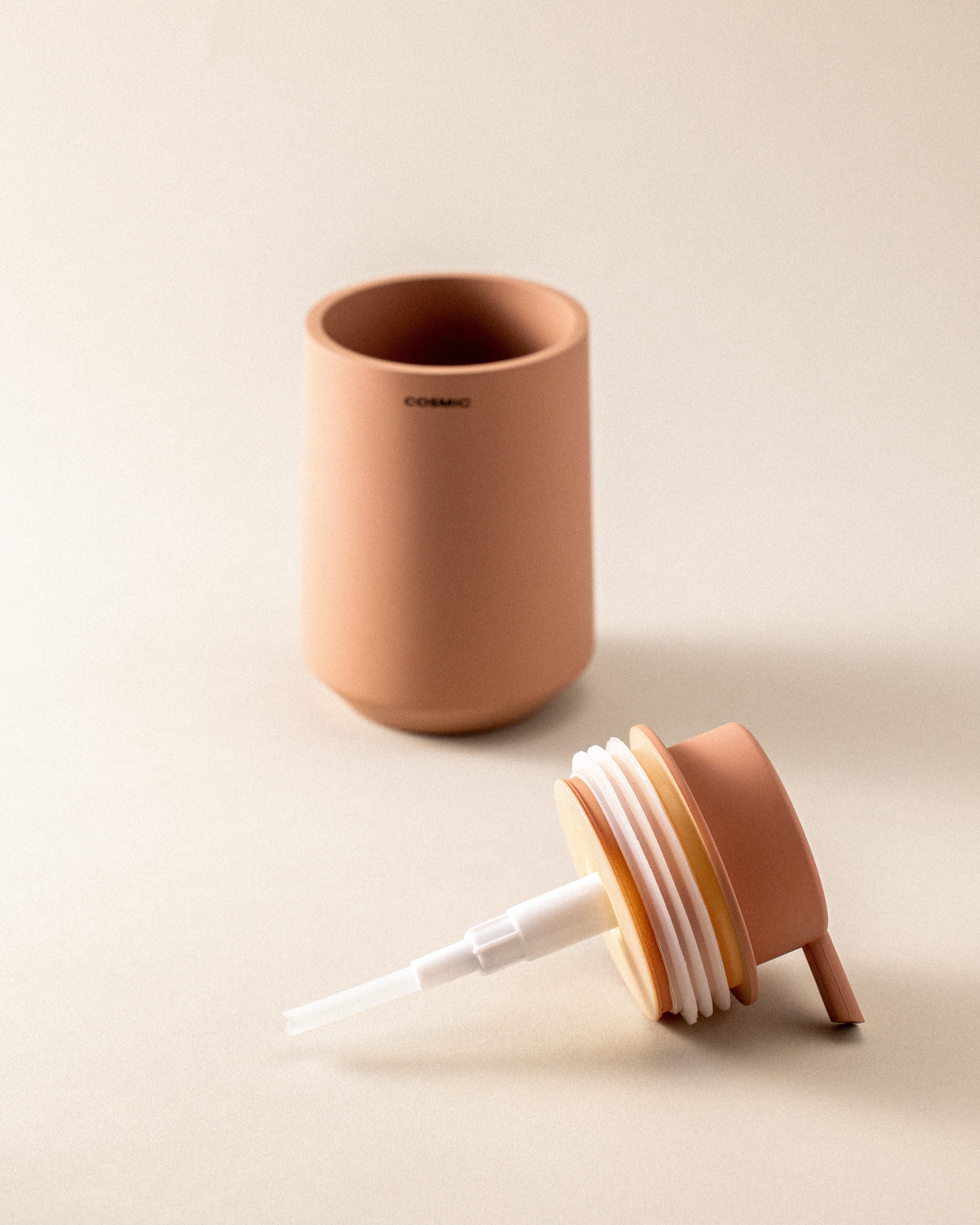 COSMIC Distributeur savon 350ml, Anti-gouttes, Facile à Remplir, Toucher Doux Polyrésine, Toucher Doux, Collection SAONA - 3