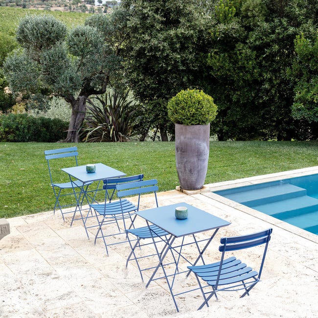 Tavolo quadrato pieghevole in metallo