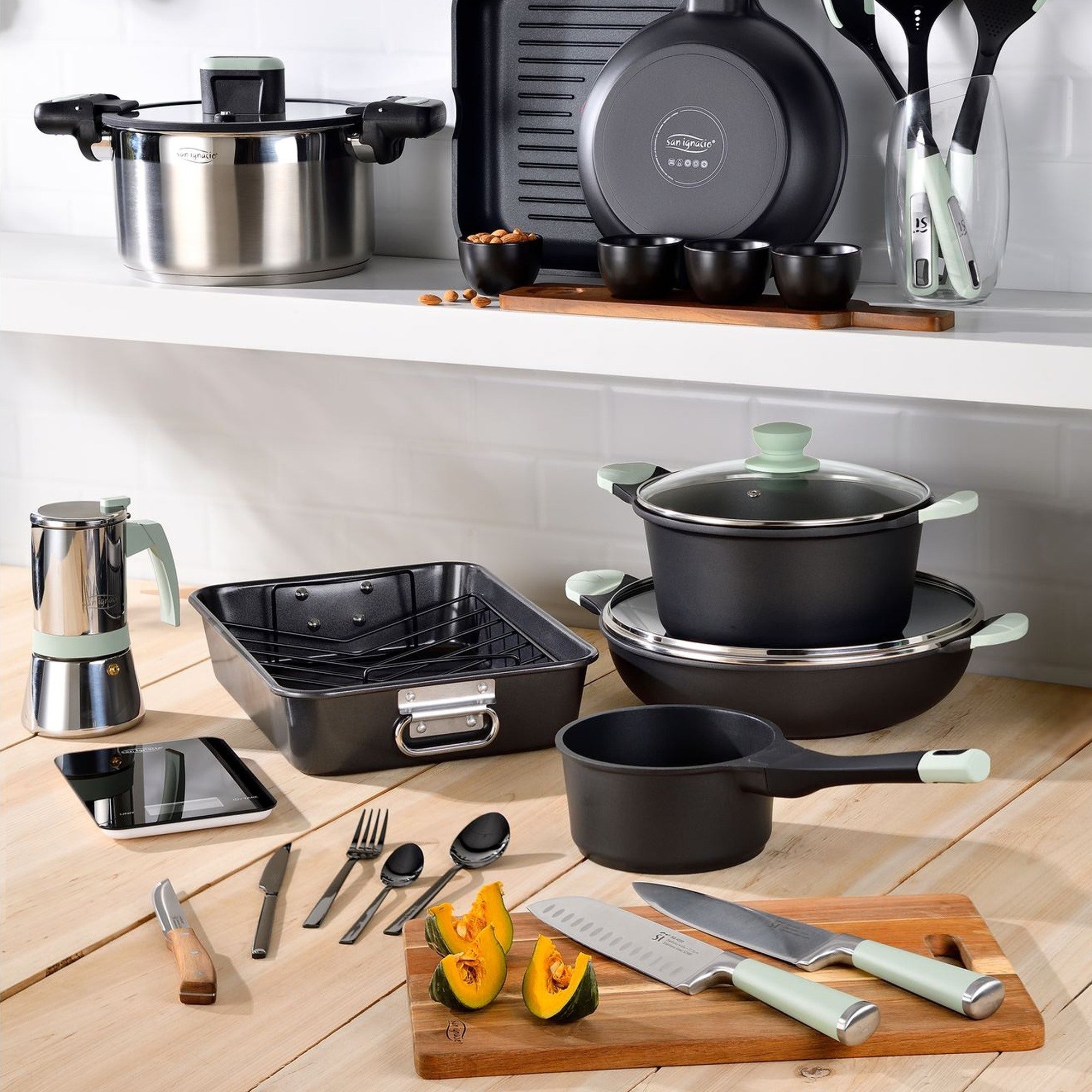 Coffret de 4 couteaux verts en inox - 8