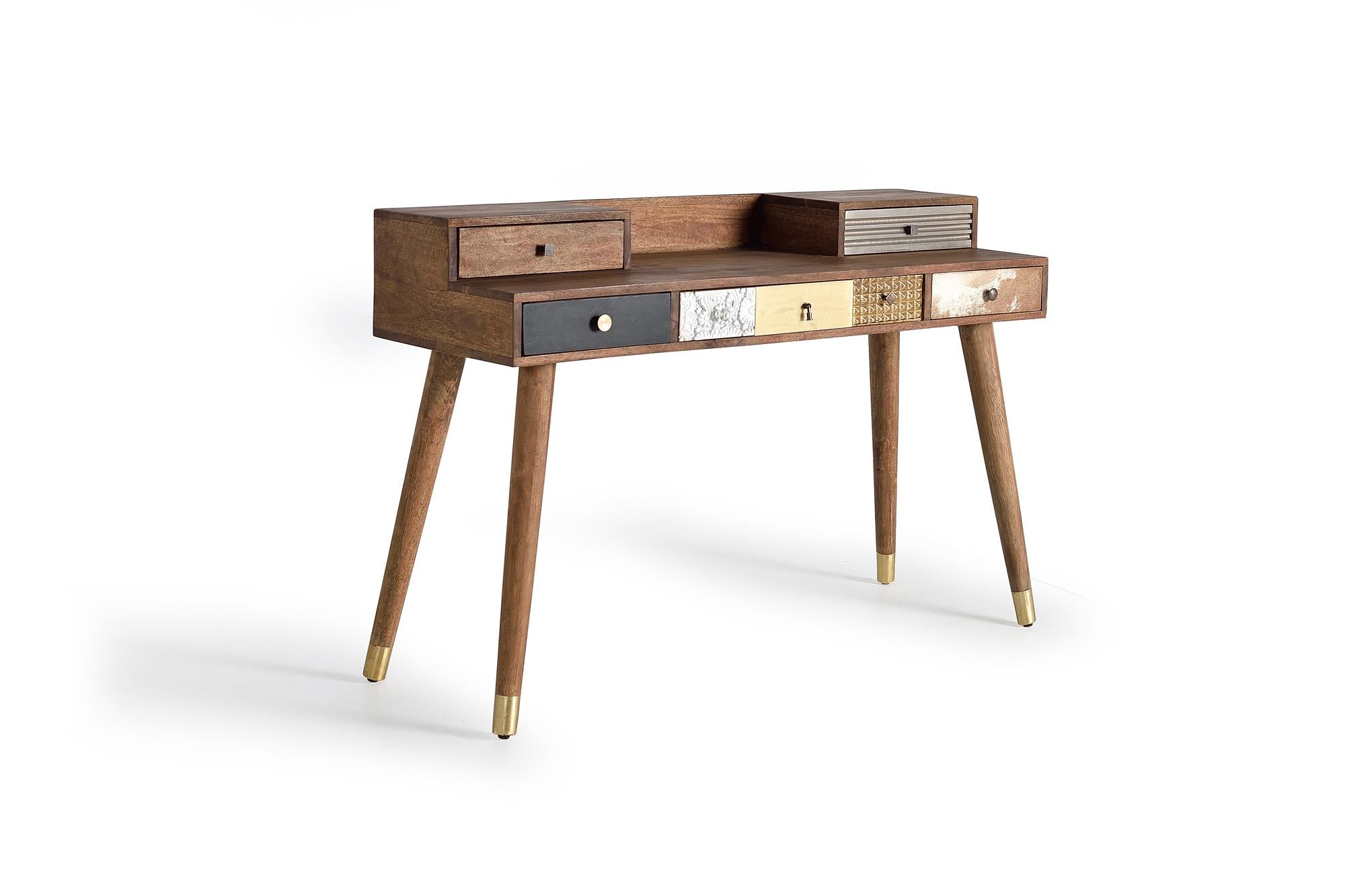 Bureau avec tirairs de différentes finitions