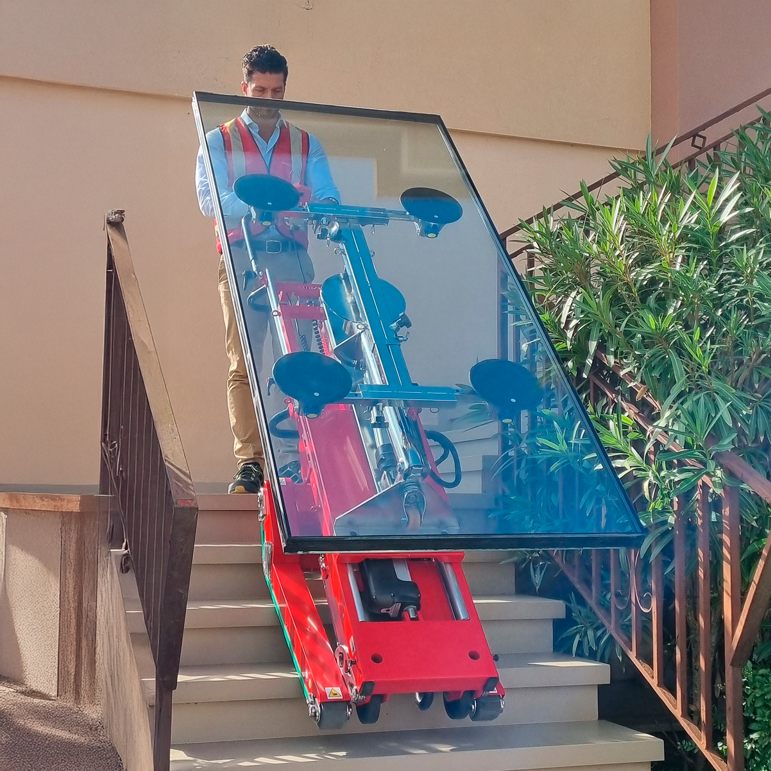 Carro sobe-escadas elétrico Skipper Lift GL para instalação de envidraçados 3x2,7 m ventosas manuais 300 kg - 9
