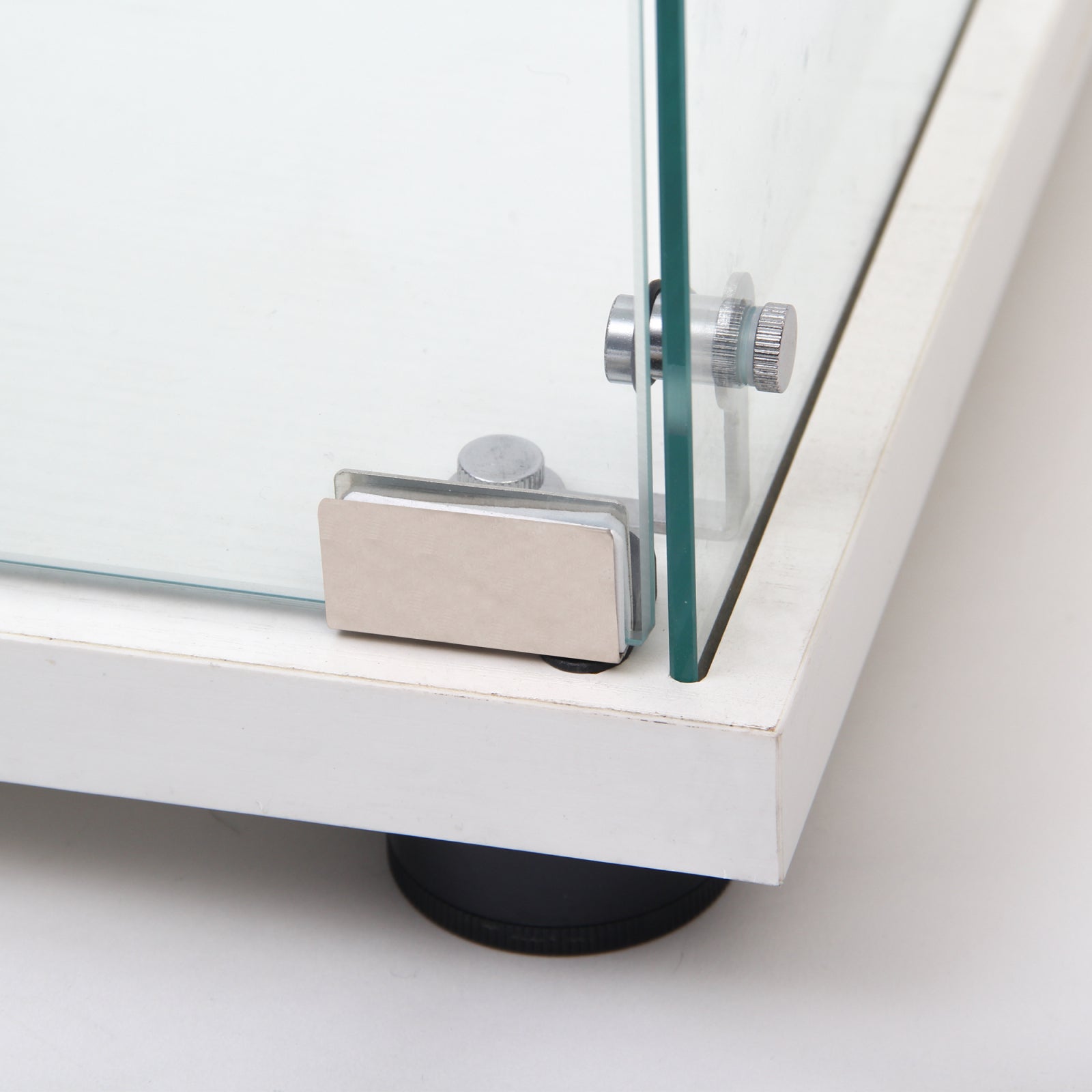 Vitrine à vin,meuble d'exposition,vitrine de salon,avec quatre étagères en verre,huit portes,verrouillable,blanc - 7