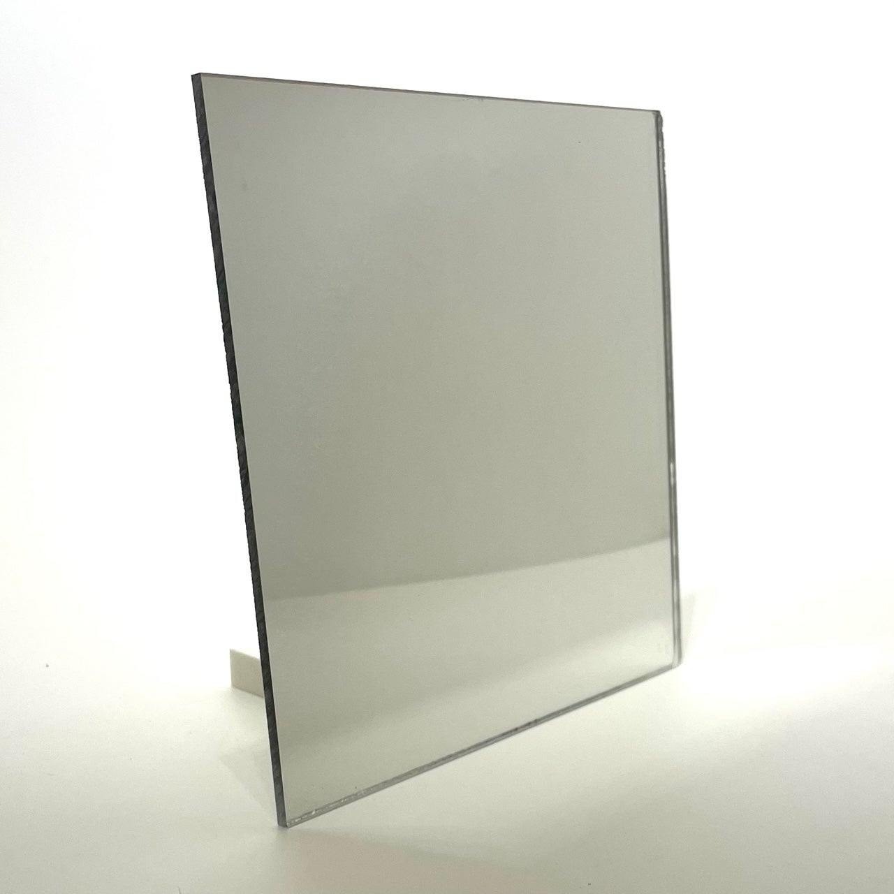 KEJJNYER 3 Fogli Acrilici A Specchio Color Argento - 40x30 Cm, Spessore 3 Mm - Per Fai Da Te E Artigianato Laser - 4