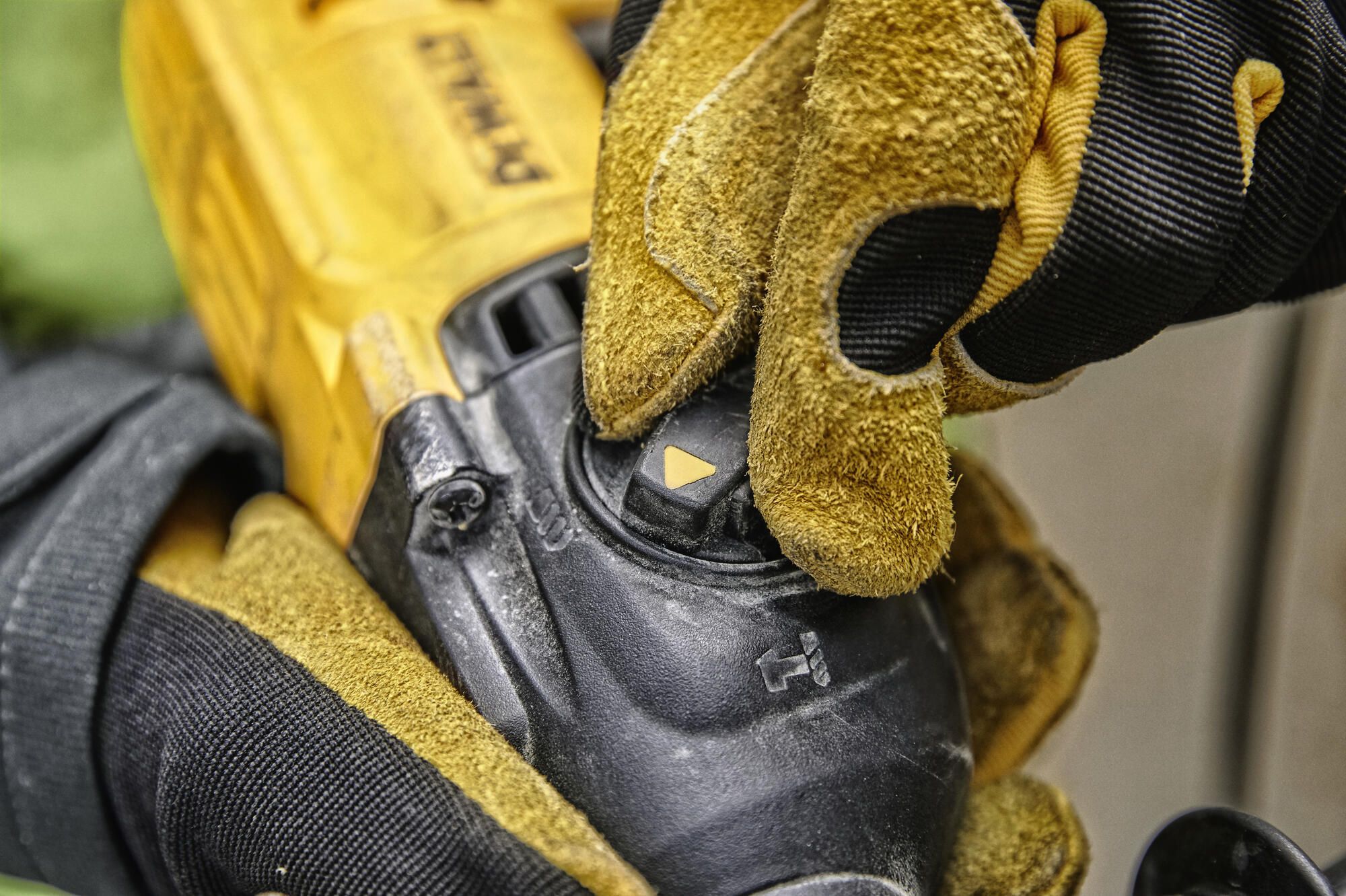 DeWALT D25033K Młotowiertarka 710W SDS Plus 1550 RPM - 3