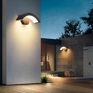 Luce esterna per portico con luce su e giù, moderna luce da parete per