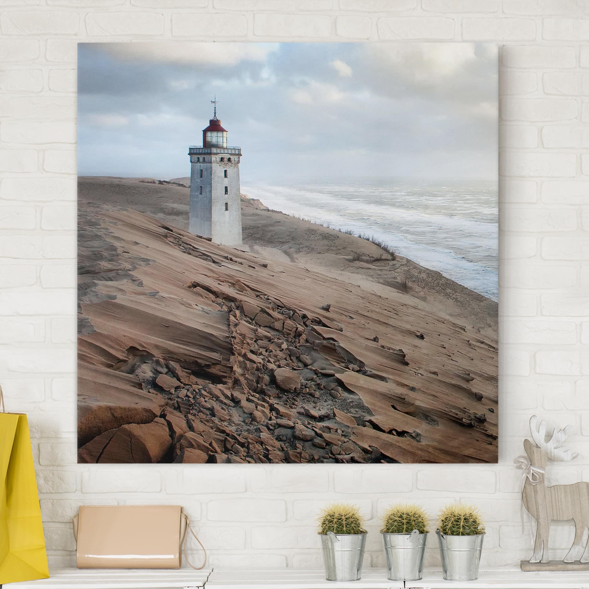 Impression sur toile - Image sur toile - Une plage avec des gens sur fond de mer calme