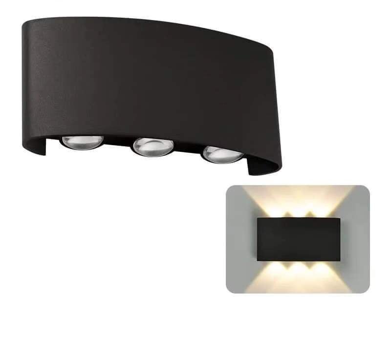 Cette applique murale de 6 watts diffuse une lumière blanche chaude ...
