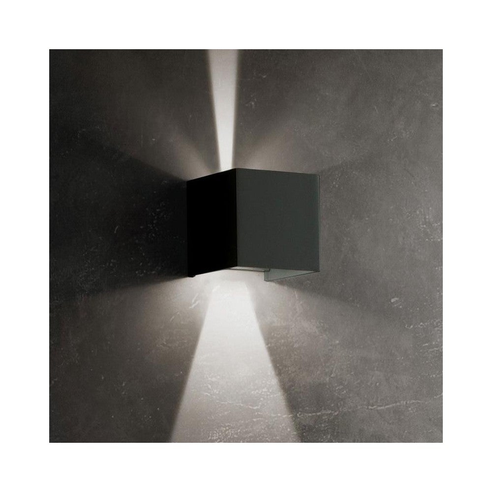 Kinkiet LED Cubetto IP54 6,5W z regulowanymi żebrami, biały