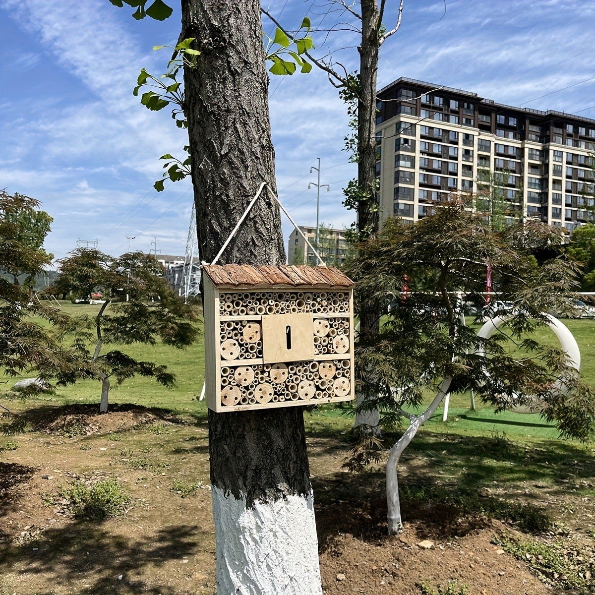 Casa para Insetos de Jardim, Hotel para Insetos e Habitat Natural para Insetos Benéficos — Ideal para Abelhas, Borboletas e Joaninhas. - 4