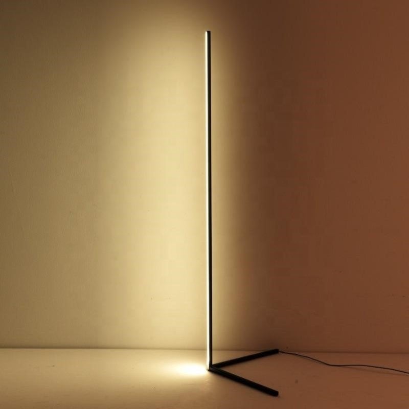 Lampe sur Pied Connectée WiFi RGBW 142cm avec Télécommande - SILAMP - 3