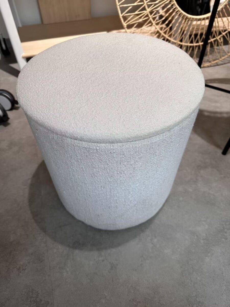 Pouf Galet Bouclette Estria Blanc Ivoire 47x38cm - Atmosphera