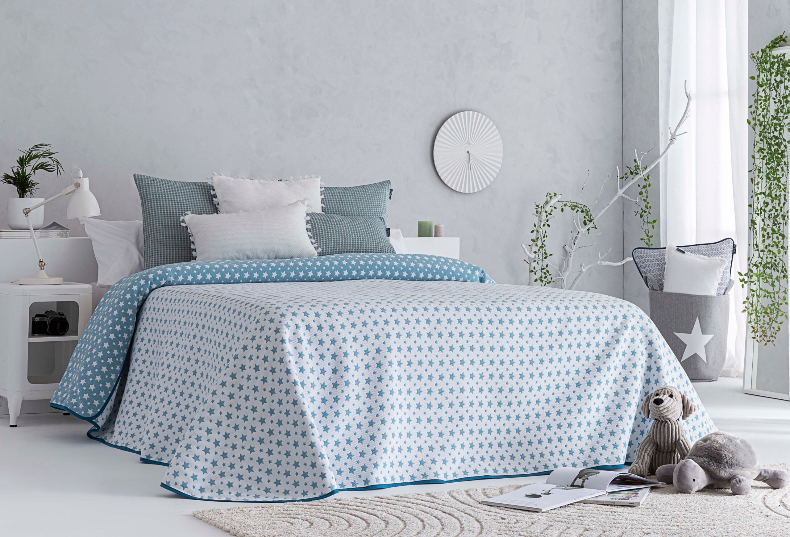 Colcha infantil jacquard reversible cometa estrellas para primavera - verano. color azul. para cama de 160 cm