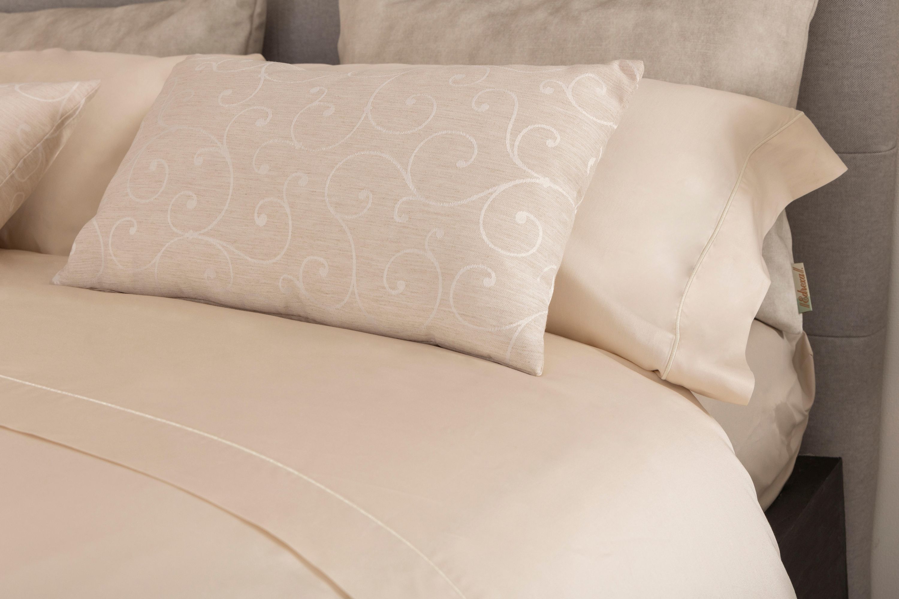 Housse de couette INSPIRE Bordón coton égyptien 300 fils 90 cm ivoire - 5