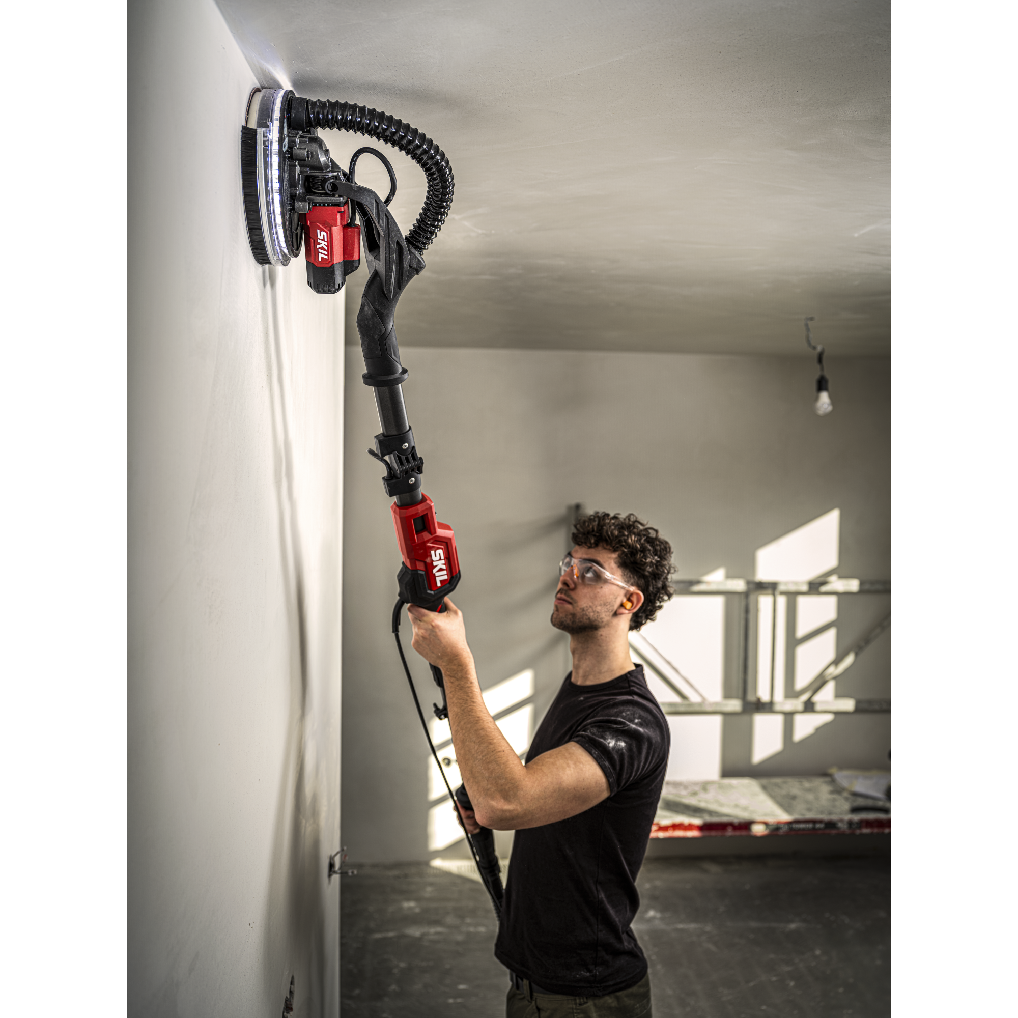 Ponceuse télescopique à plâtre SKIL 7521 DA, 750 W, Ø 225 mm, LED 360°, manche extensible 1,8 m - 5