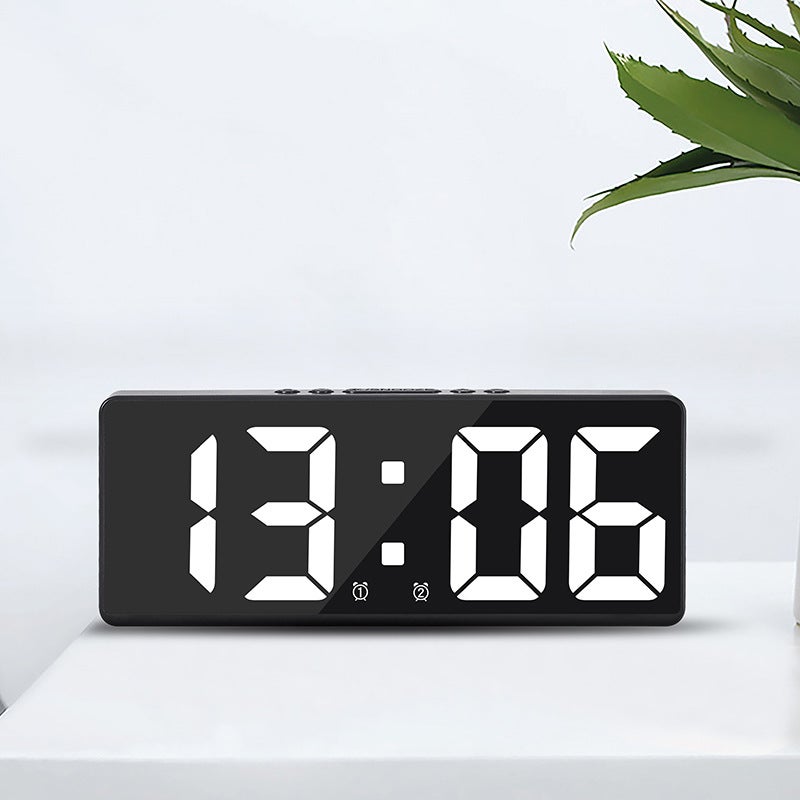 Grande horloge murale numérique intelligente APP Contrôle heure/date/activation du son et fonction de compte à rebours Luminosité et volume en continu - 2