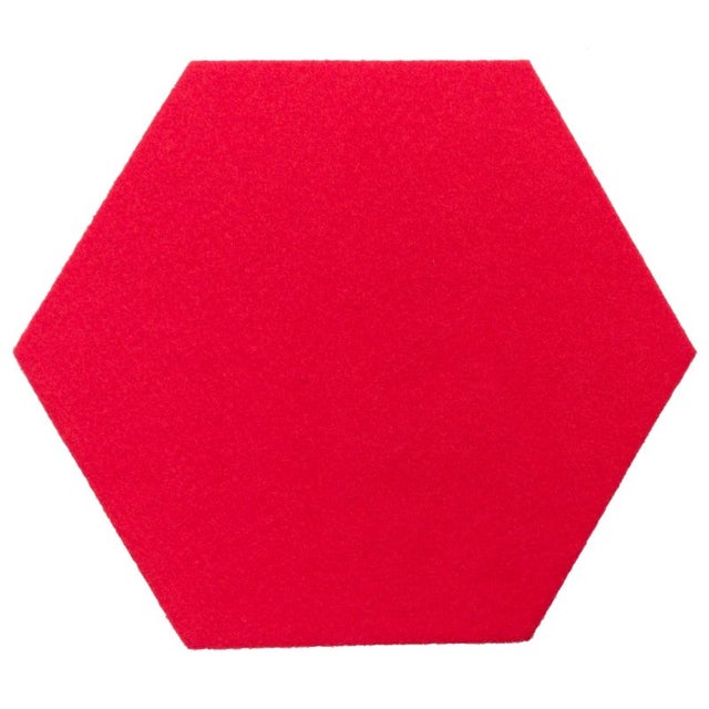 Heksagon filcowo-korkowy 15x17 cm panel dekoracyjny czerwony