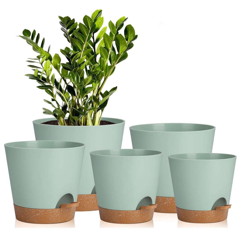 Doniczki plastikowe na kwiaty i rośliny, samonawadniające, z podstawką, odpowiednie na balkony i do ogrodów domowych.