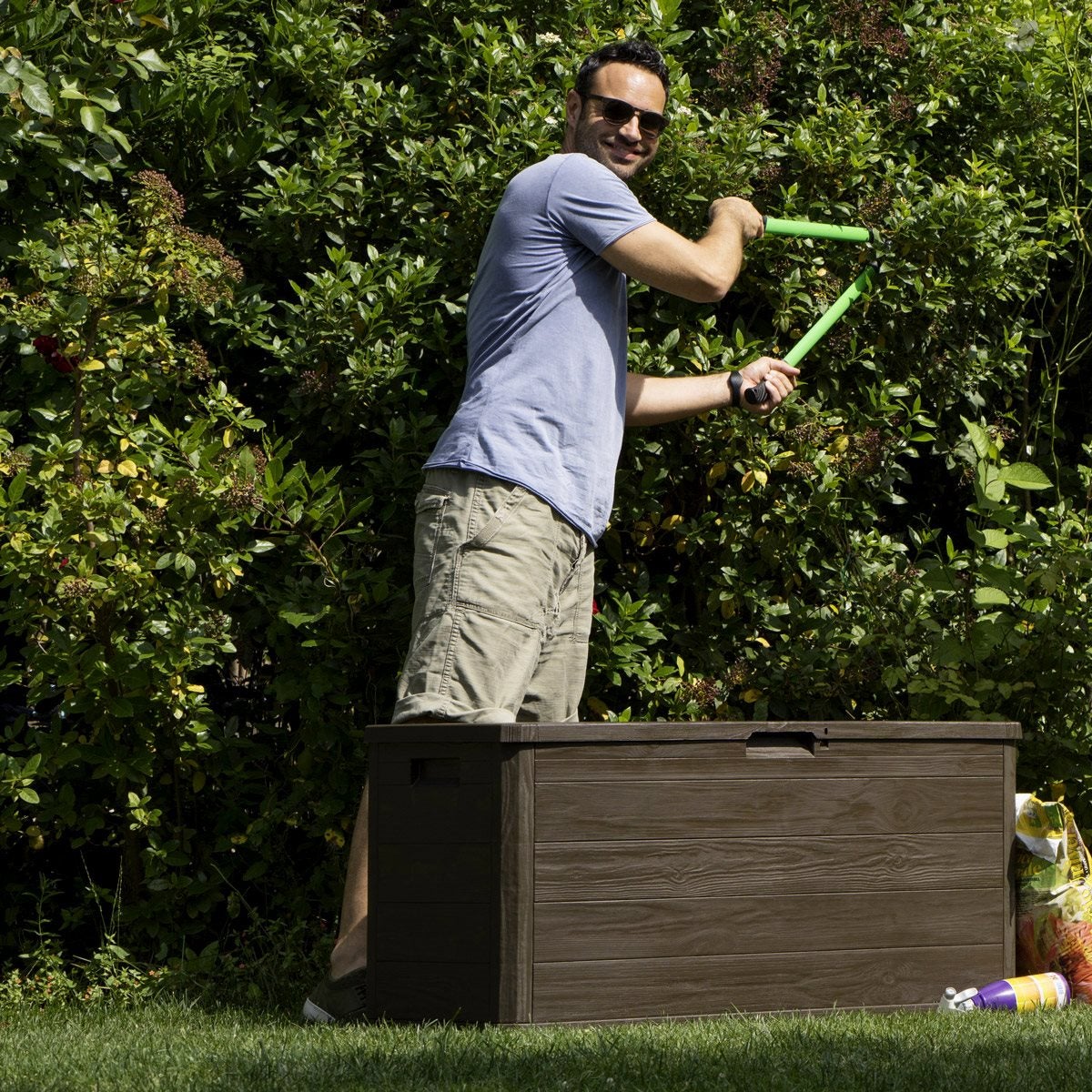 Baule Cassapanca Multiuso in Resina Effetto Legno 120x45x56 cm - 8