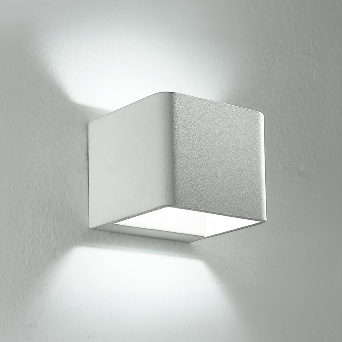 Applique LED d'intérieur en aluminium Atlas | Leroy Merlin