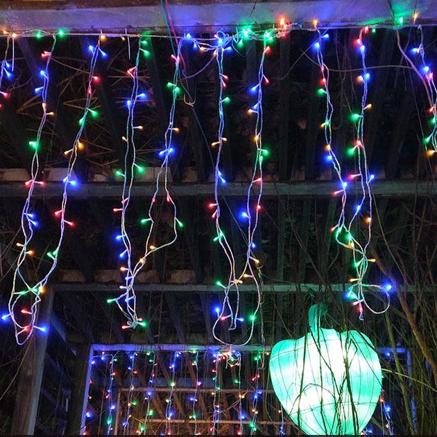 Świąteczna kurtyna świetlna 20 m/640 LED, idealna do dekoracji okien, wesel, urodzin, domu i tarasu.
