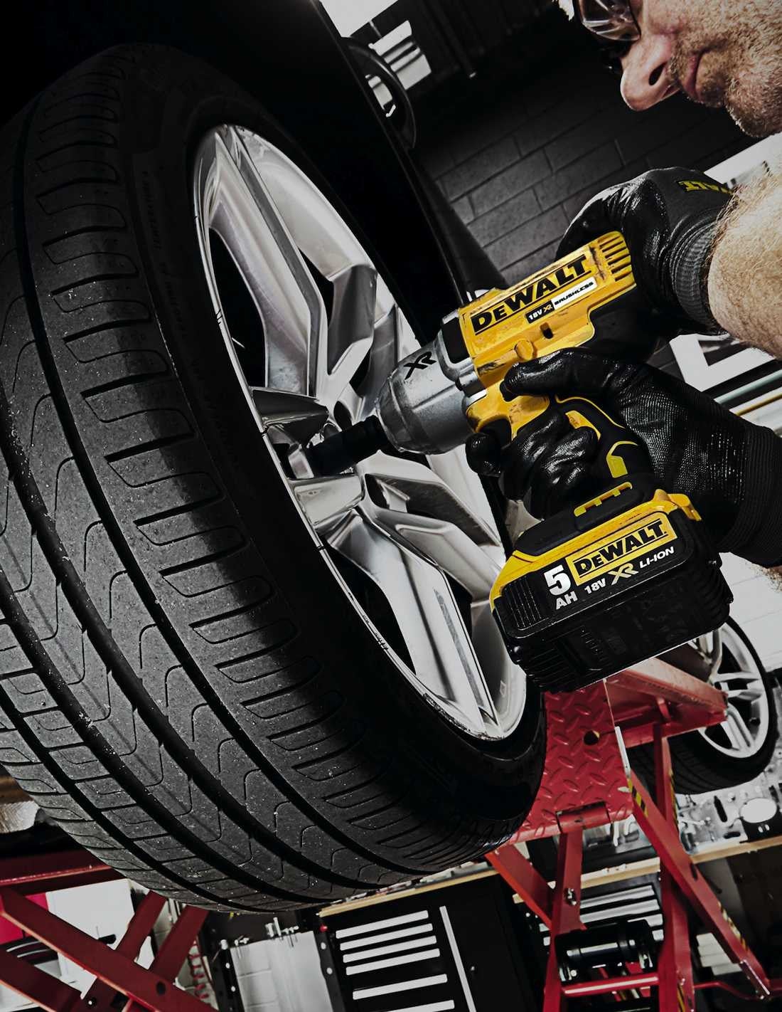 Klucz udarowy DeWALT DCF899N-XJ 18V 1900 RPM - 2