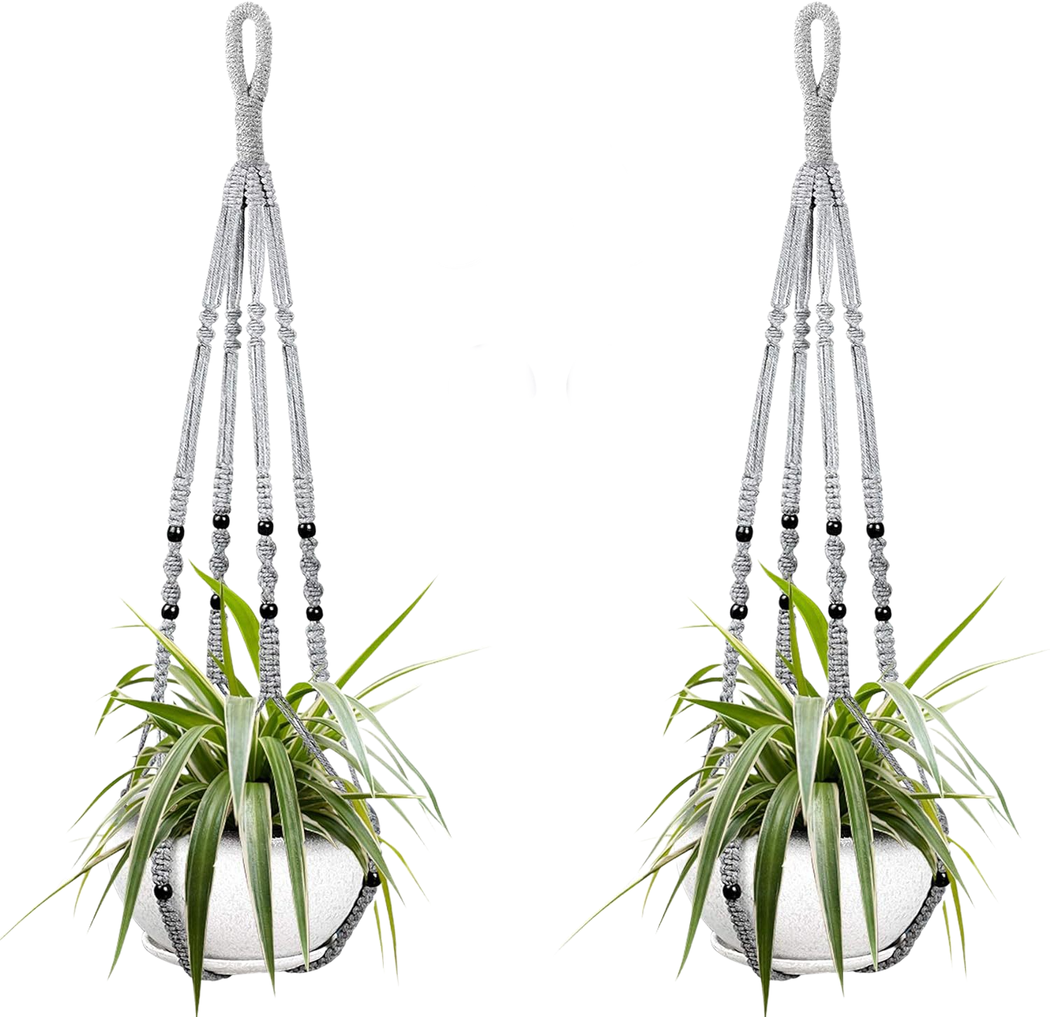 Dwa wiszące kosze na rośliny doniczkowe, wykonane z szarego bawełnianego sznurka, o długości 85 cm, ozdobione drewnianymi koralikami. Haczyki nie są d