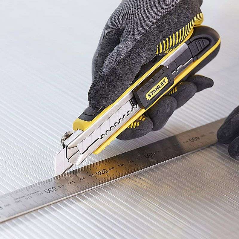 Cutter a cartouche FATMAX STANLEY 0-10-481 18 mm - 2
