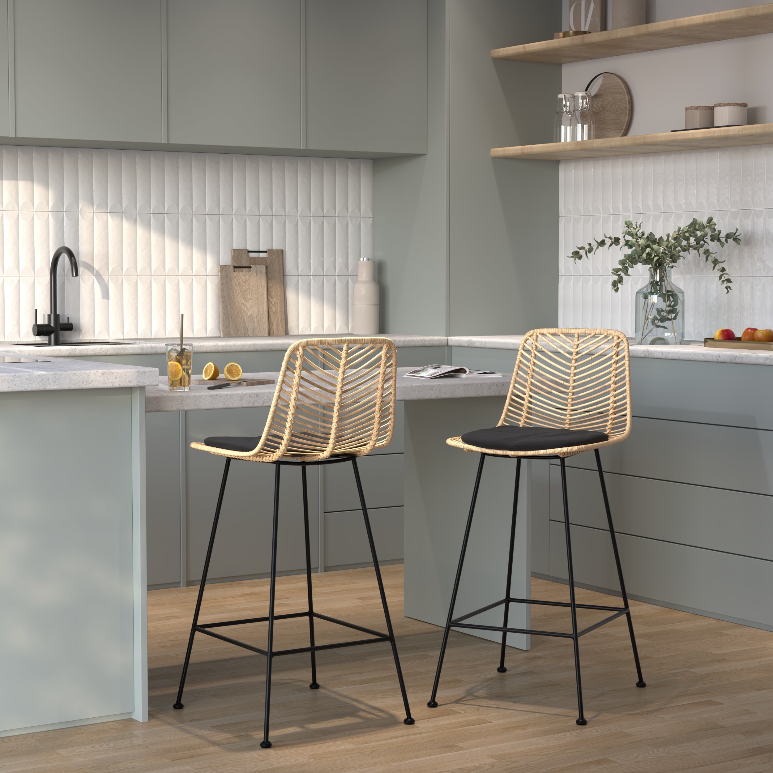 Lot de 2 chaises pour îlot central 66 cm en rotin naturel et noir - Tamara - 5