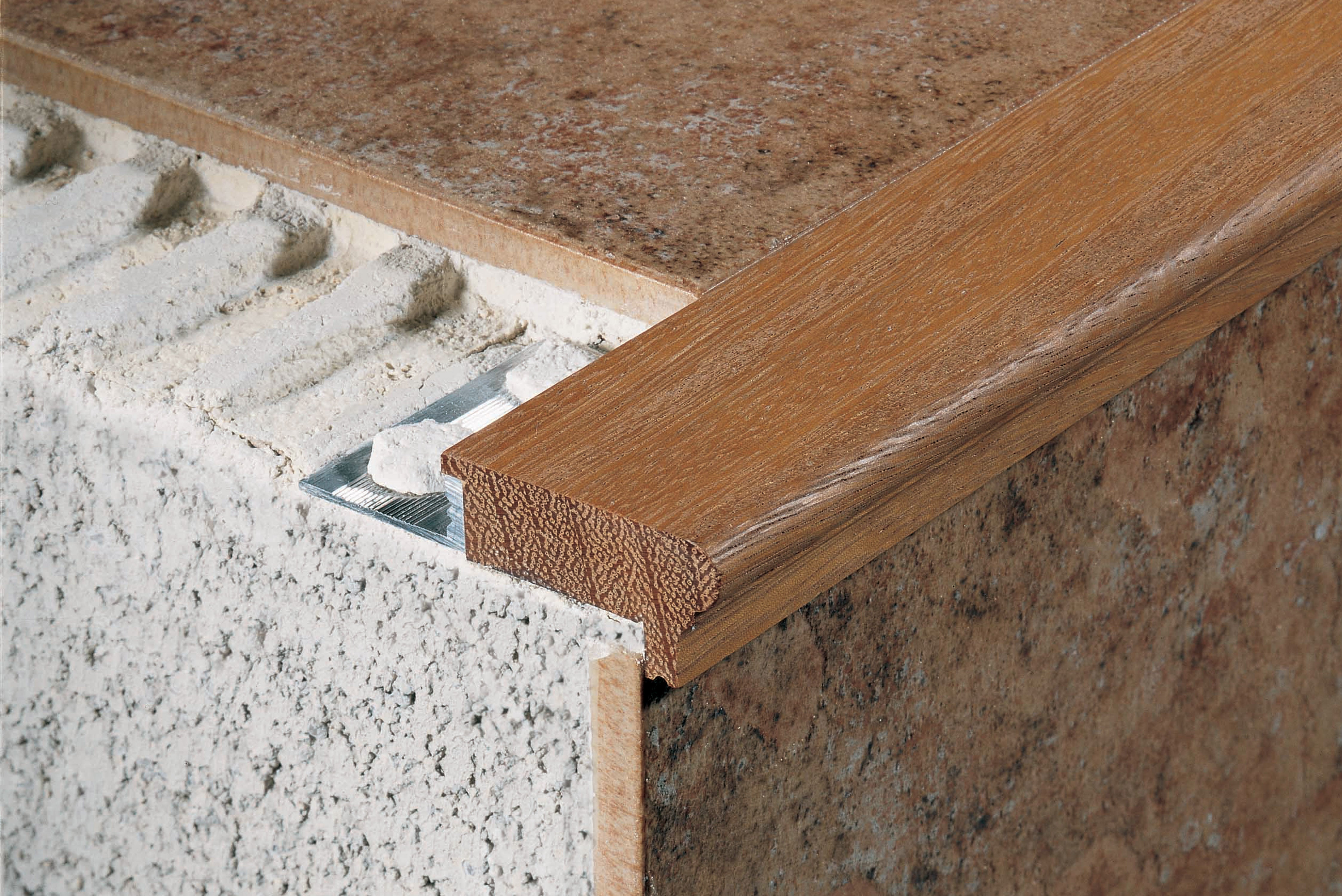 Nez de marche - Novopeldaño® Romano - 55x1500 | Leroy Merlin