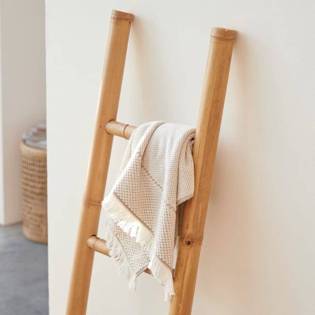 Porte-serviette échelle en bambou • Univers salle de bain Porte-serviette échelle en bambou • Univers salle de bain