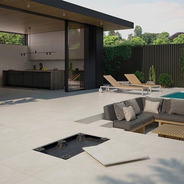 Dalle extérieur sur plots Max 2.0 Grège R11 60x60 cm - Réflex Boutique