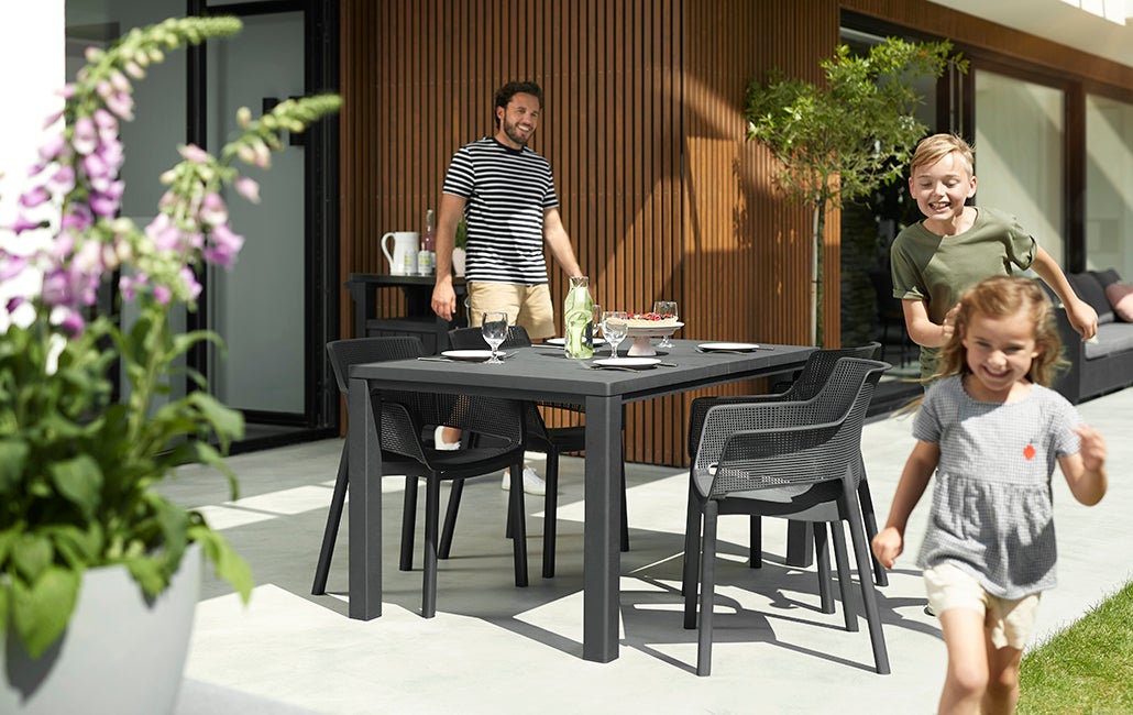 Table à manger de jardin rectangulaire en Résine Gris 6 places - 4