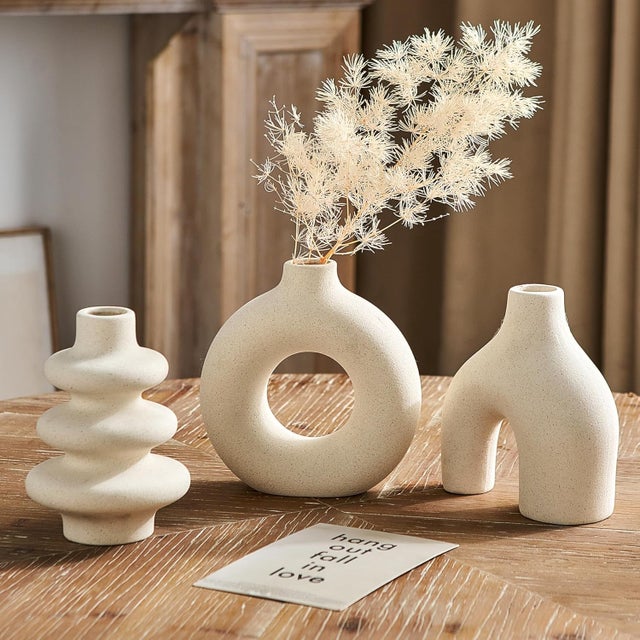 Ensemble de trois vases en céramique beige, style bohème moderne, adapté à la décoration de la maison, adapté à l'herbe de la pampa, forme ronde