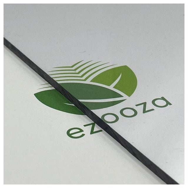 Plaque polycarbonate compacte de 3 mm transparente, 1000 x 1000 mm, protégée contre les rayons UV.