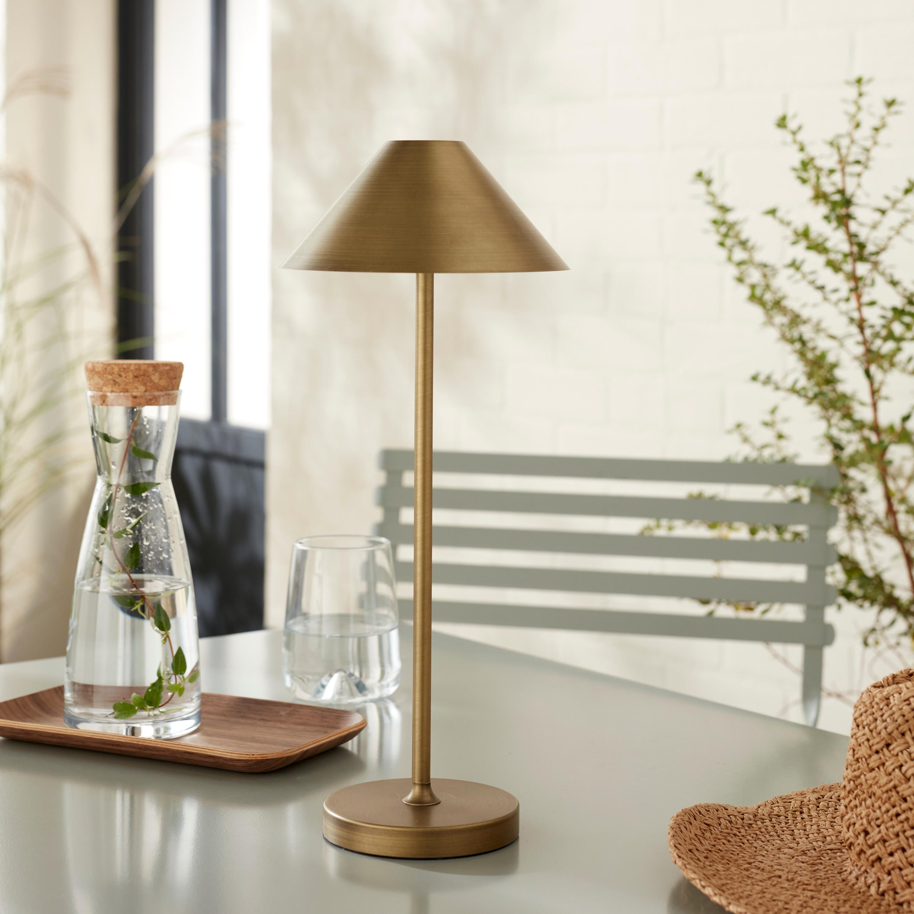 Ładowalna lampa stołowa LED 320 Lm o zmiennym natężeniu, miedź Malia INSPIRE