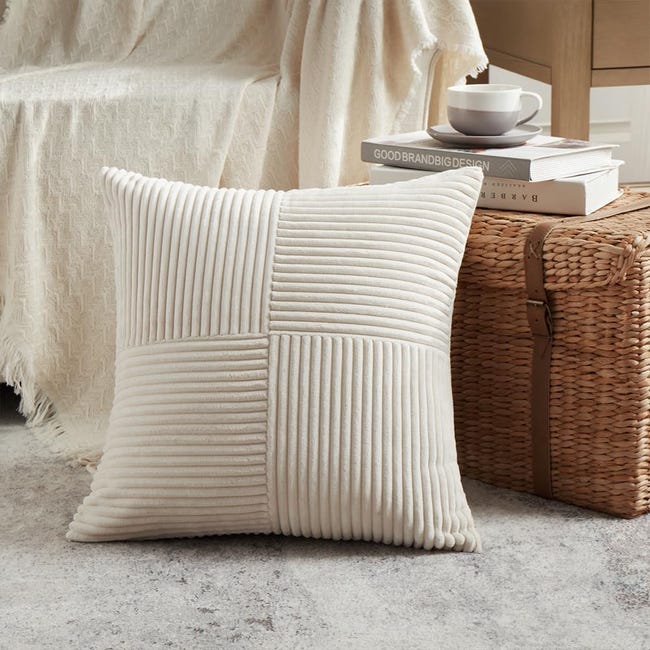 Folkulture - Set di 2 federe natalizie per cuscini, 45 x 45 cm, 100% cotone, graziosa decorazione natalizia per divano, soggiorno ed esterni, decorazione invernale per la casa Folkulture - Set di 2 federe natalizie per cuscini, 45 x 45 cm, 100% cotone, graziosa decorazione natalizia per divano, soggiorno ed esterni, decorazione invernale per la casa