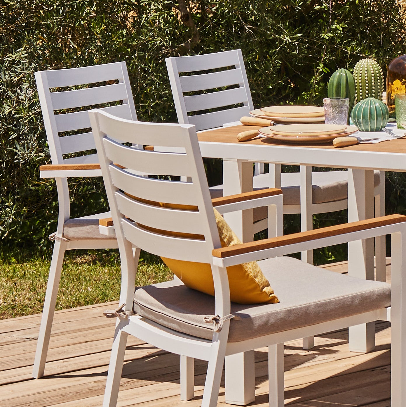 Table jardin imitacion en bois et alluminium blanc 130x70 - Osaka - 5