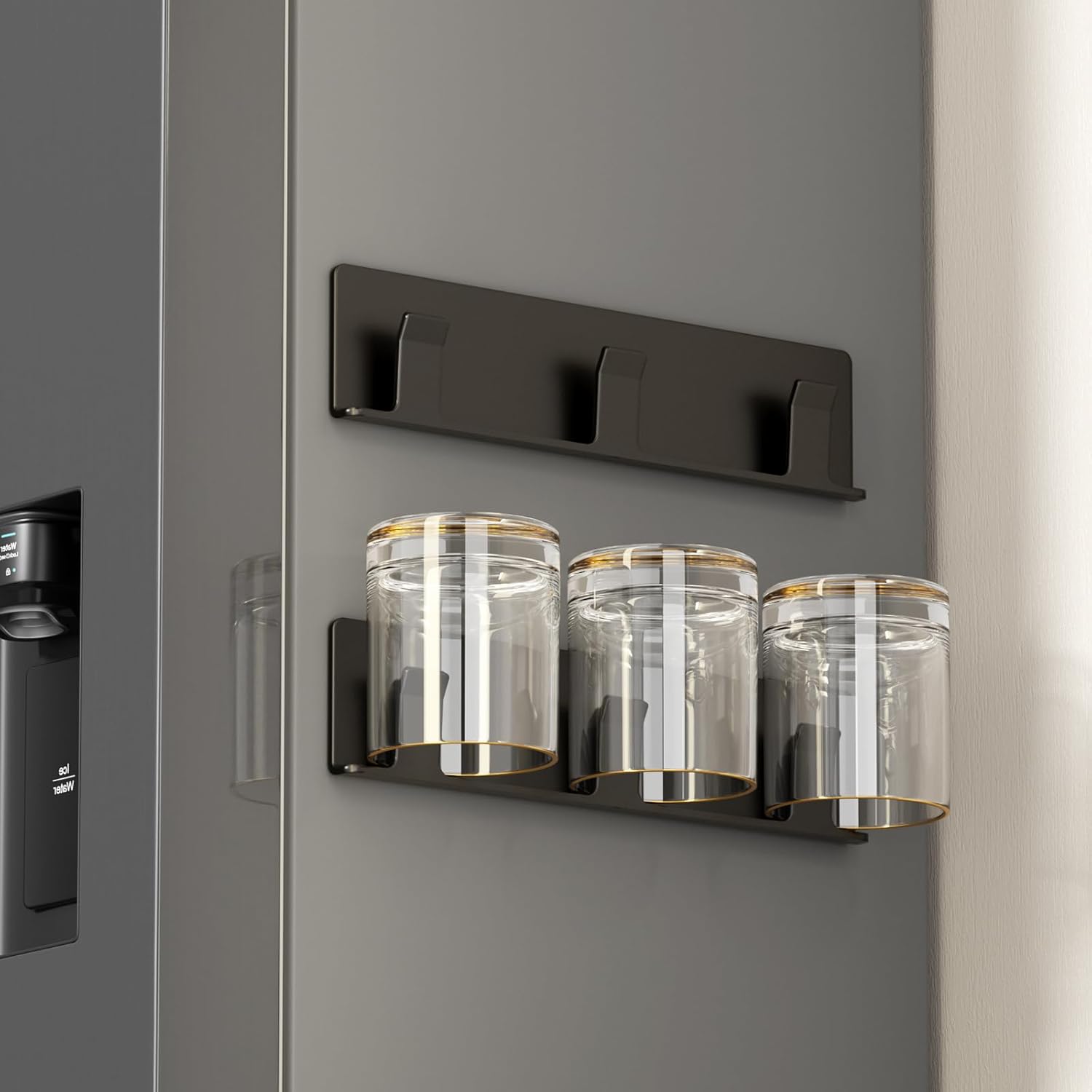 Portabicchieri da vino sotto il ripiano, porta calici in plastica