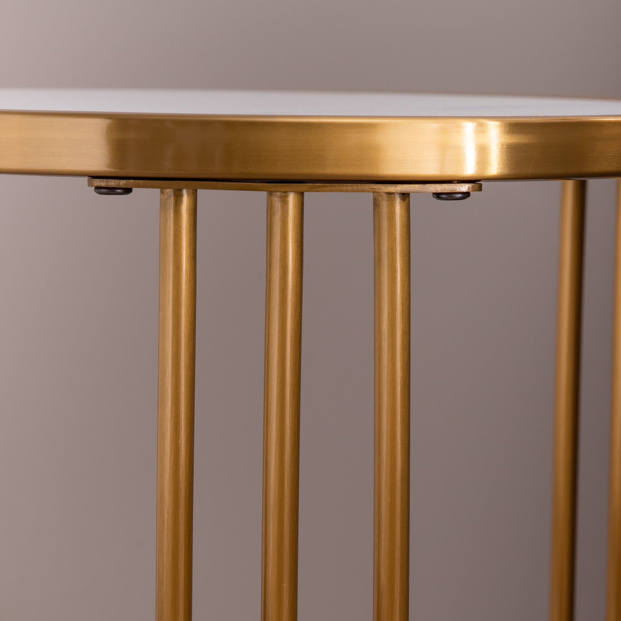Table d'appoint ronde en ardoise avec cadre en acier inoxydable doré - 3
