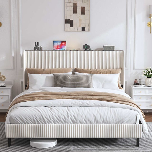 Letto piattaforma 180x200 cm con testiera imbottita, design a ala, doghe metalliche robuste, antiscivolo e silenzioso