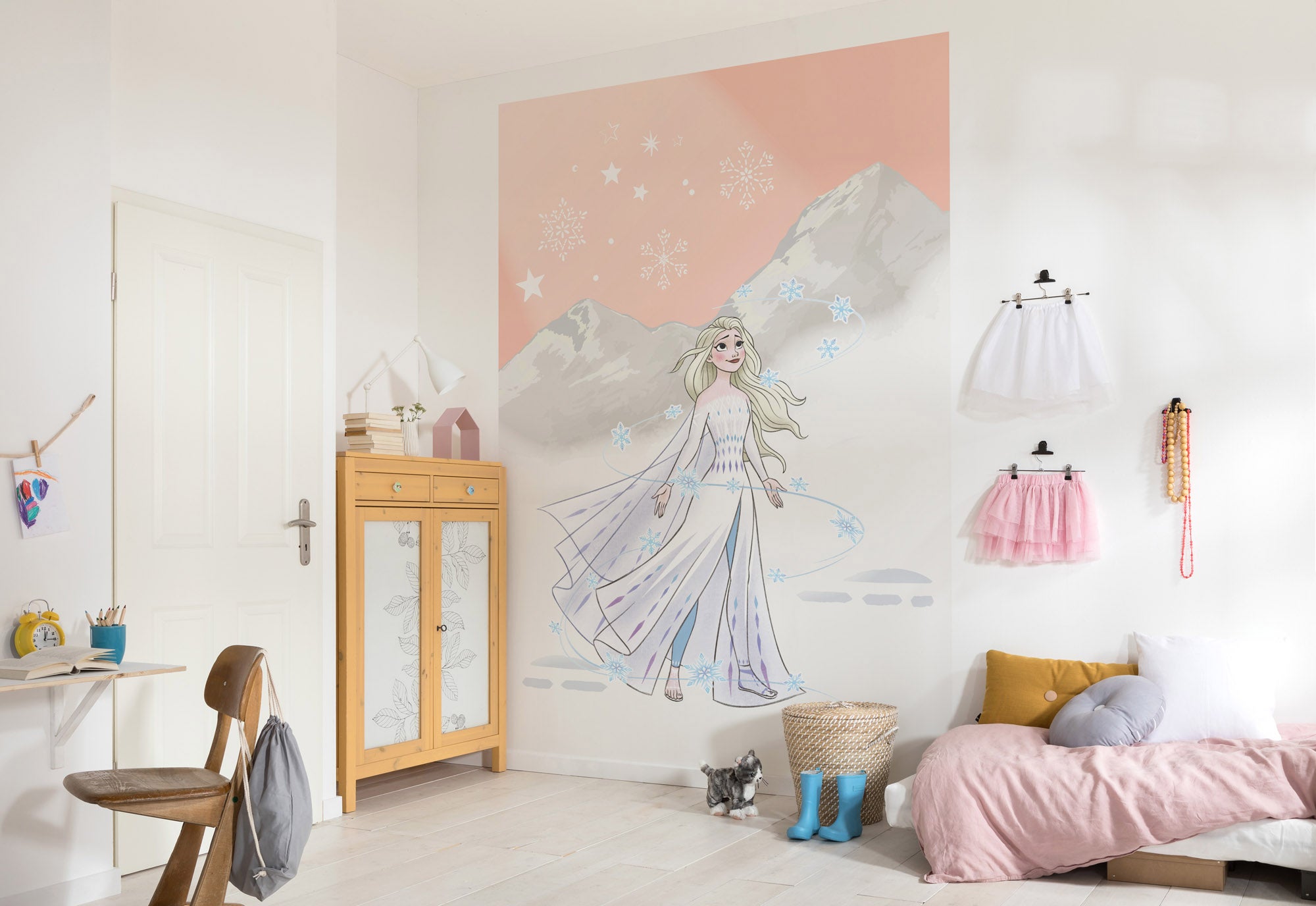 Papel pintado no tejido panorámico de komar - disney frozen winter magic - talla: 200 x 280 cm