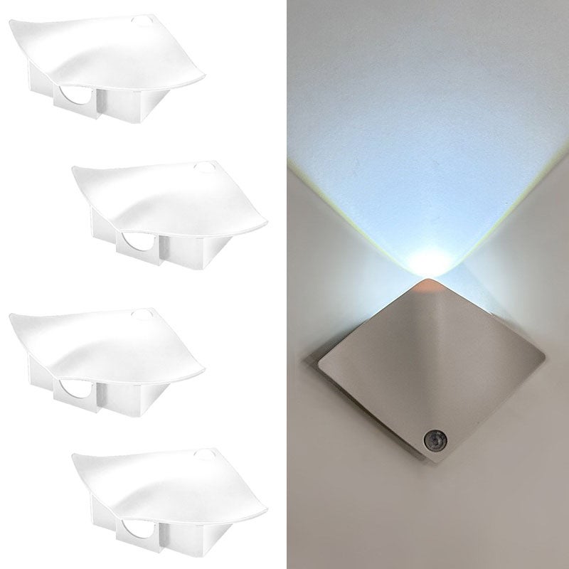 4 sztuki lampki nocnej do korytarza schodowego, magnetyczna lampa ścienna LED, ładowalna, światło białe [biała obudowa + czujnik zmierzchu]
