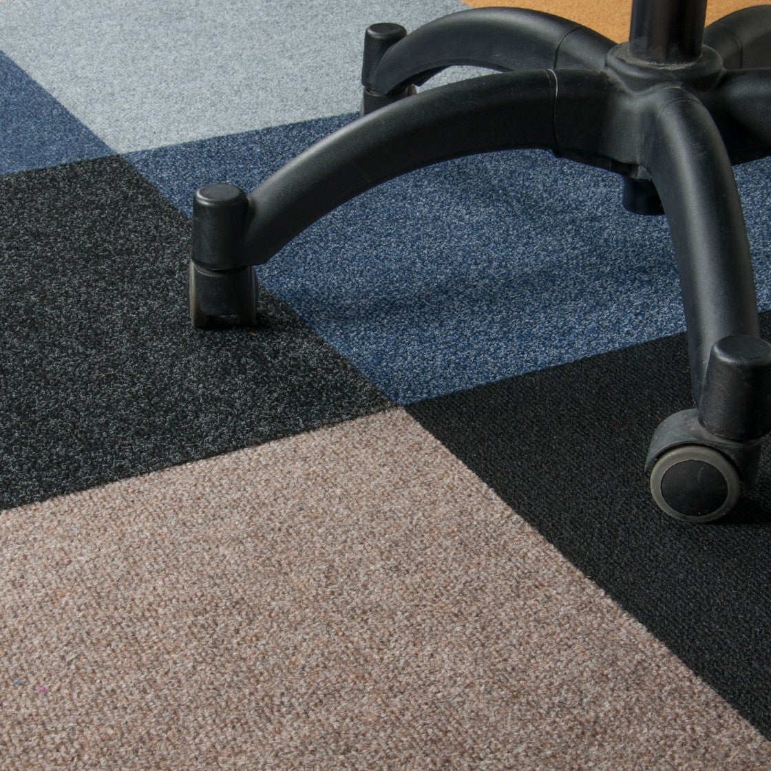 Dalle de moquette plombante pour bureau, Dalles de moquette professionnelles bleues sans colle, Moquette en dalles modulaires en velours côtelé - 3